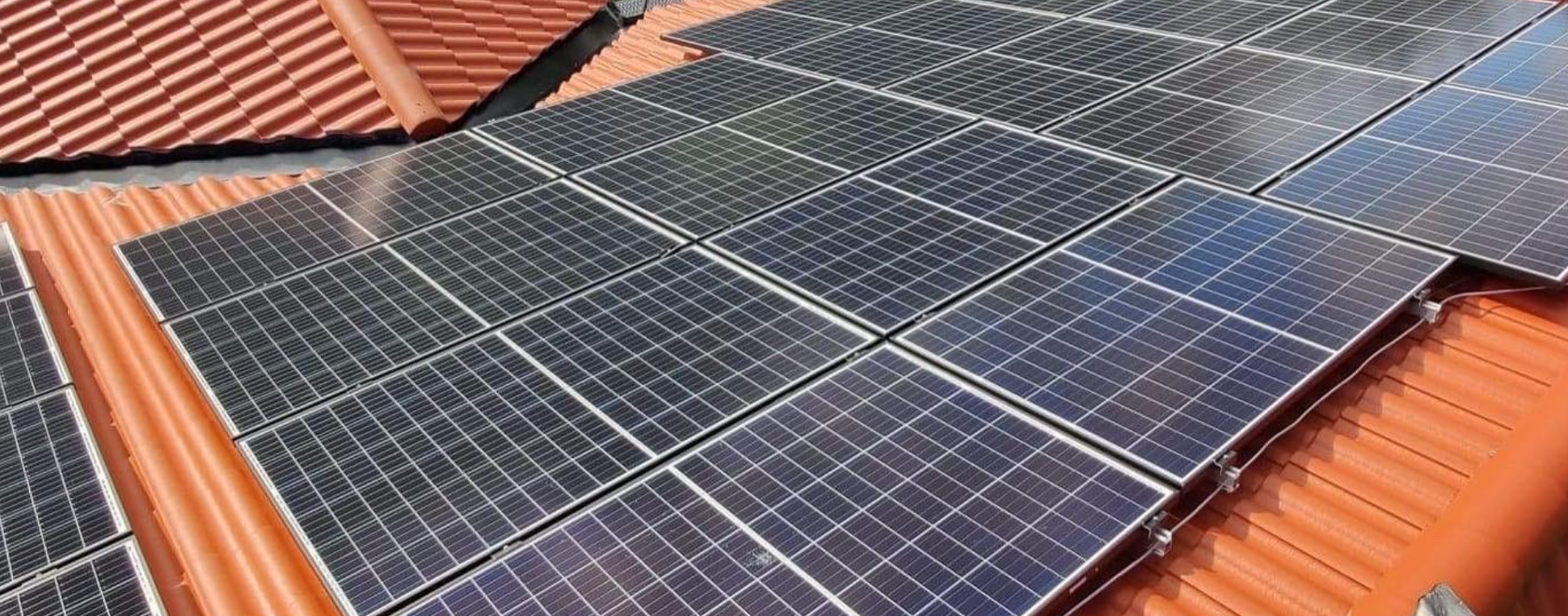 Radiosändare hittade i kinesisktillverkade växelriktare för solceller